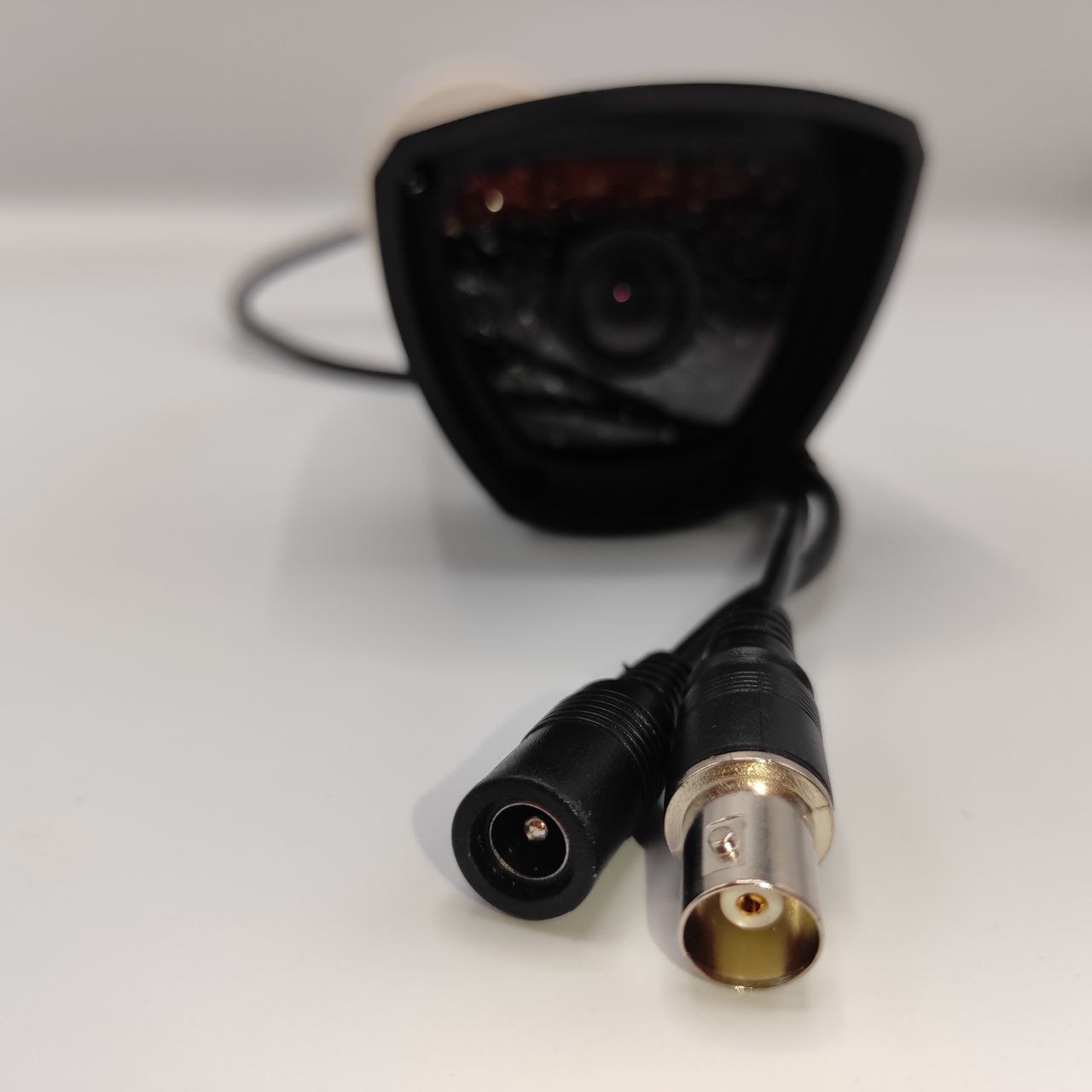 دوربین مداربسته بالت Hd آی پی IT-CAM کیفیت 5 مگابایت مدل YOL335HS