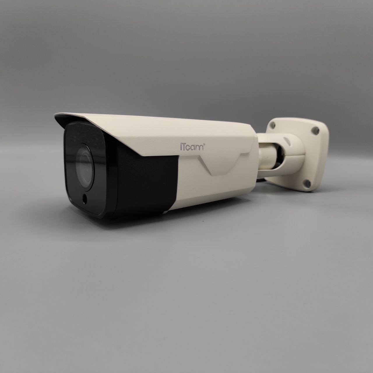 دوربین مداربسته بالت Hd آی پی IT-CAM کیفیت 5 مگابایت مدل YOL335HS